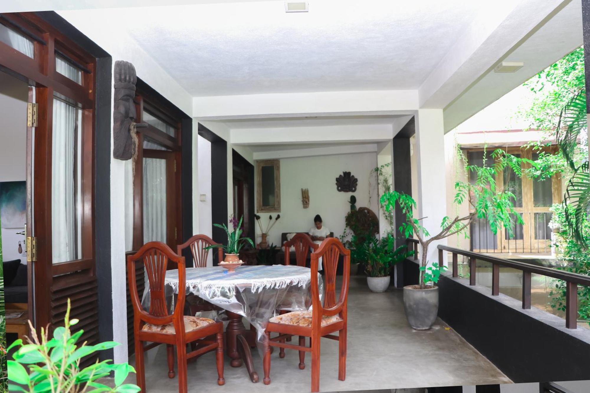Villa A & A Hikkaduwa Exterior photo