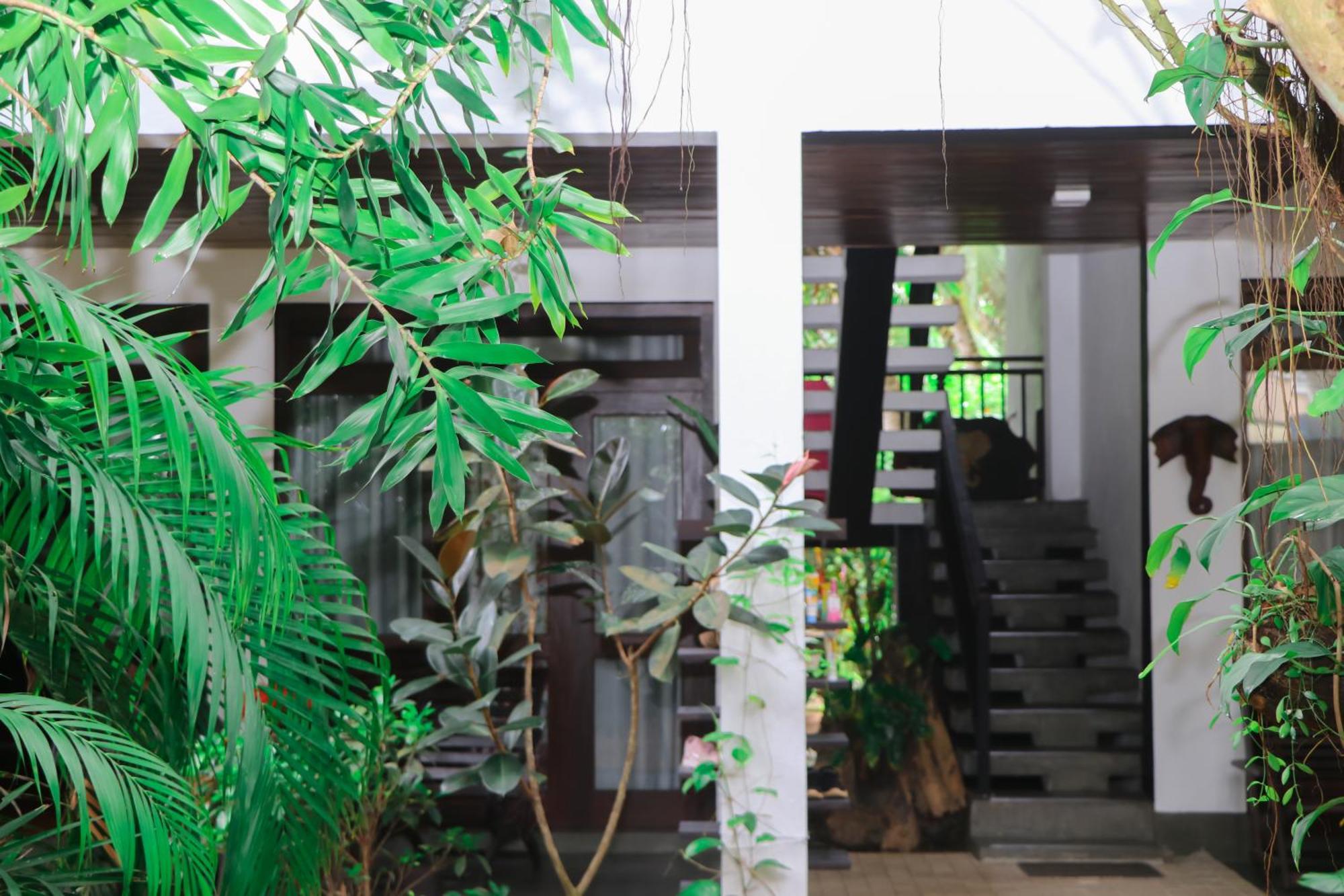 Villa A & A Hikkaduwa Exterior photo